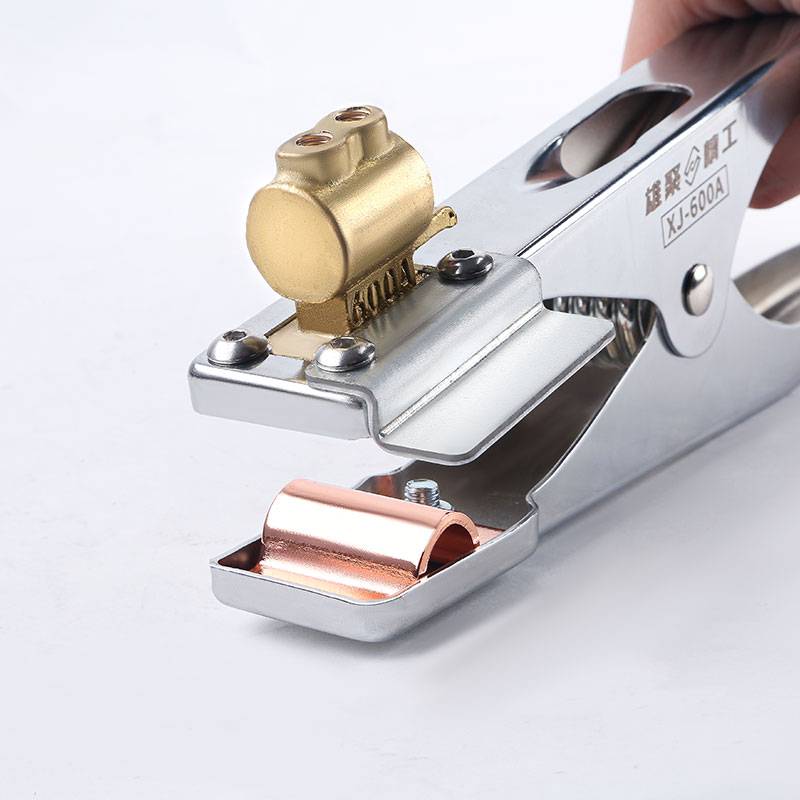 Grounding clamp