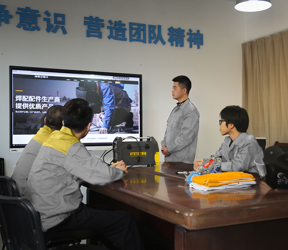 为什么选择雄聚精工